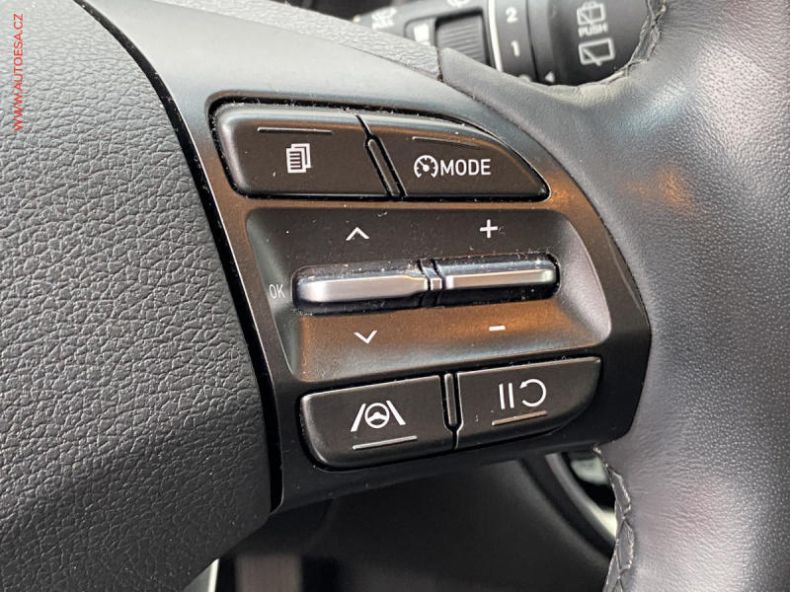 Hyundai i30 - hlavní fotka