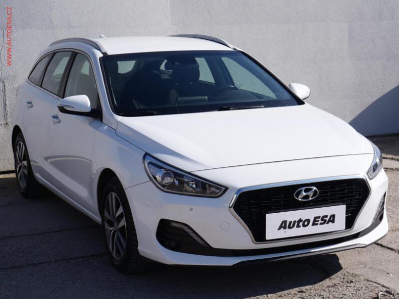 Hyundai i30 - hlavní foto