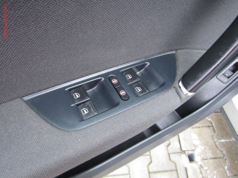 Volkswagen Touareg - hlavní fotka