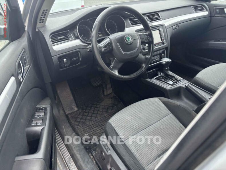 Škoda Superb - hlavní fotka