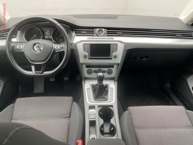 Volkswagen Passat - hlavní fotka