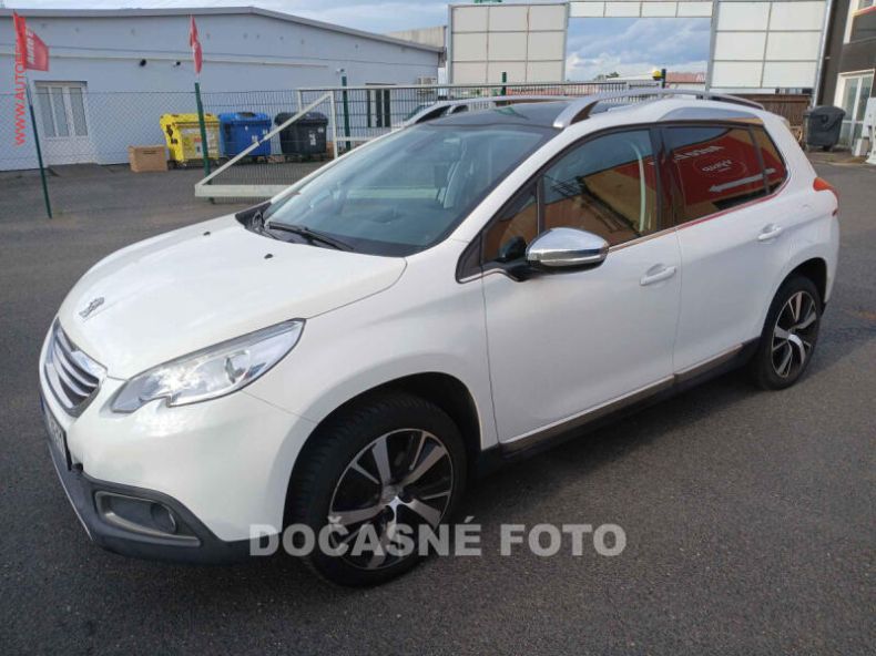 Peugeot 2008 - hlavní foto