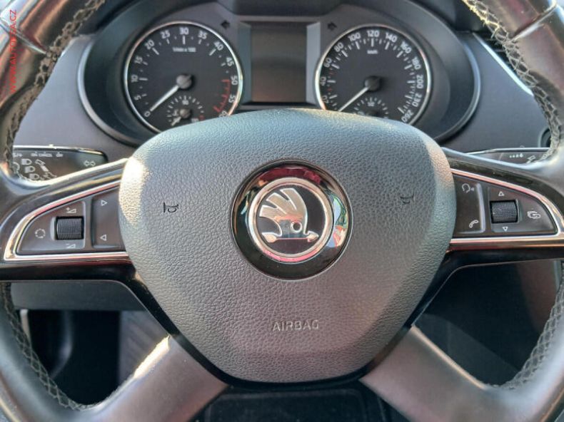 Škoda Octavia - hlavní fotka