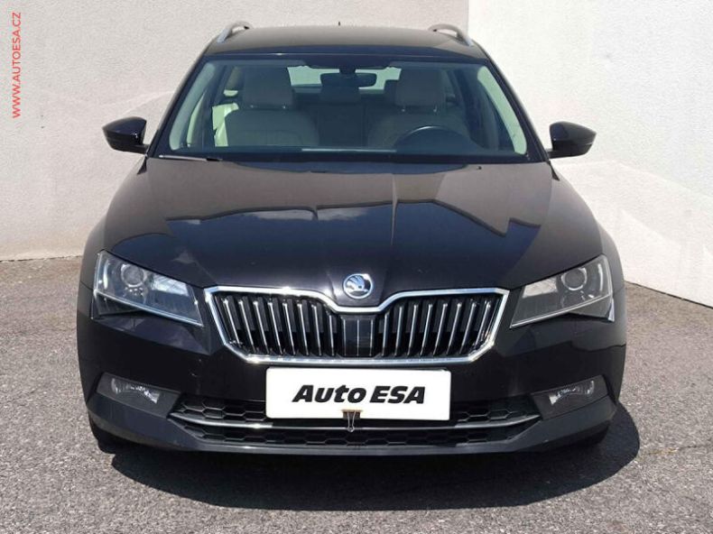 Škoda Superb - hlavní fotka