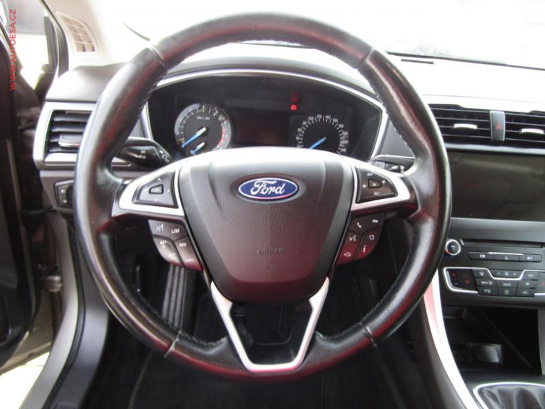 Ford Mondeo - hlavní fotka