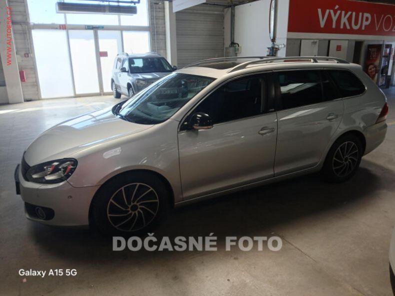 Volkswagen Golf - hlavní foto
