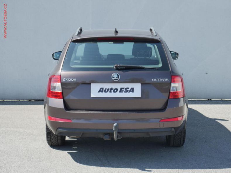 Škoda Octavia - hlavní fotka
