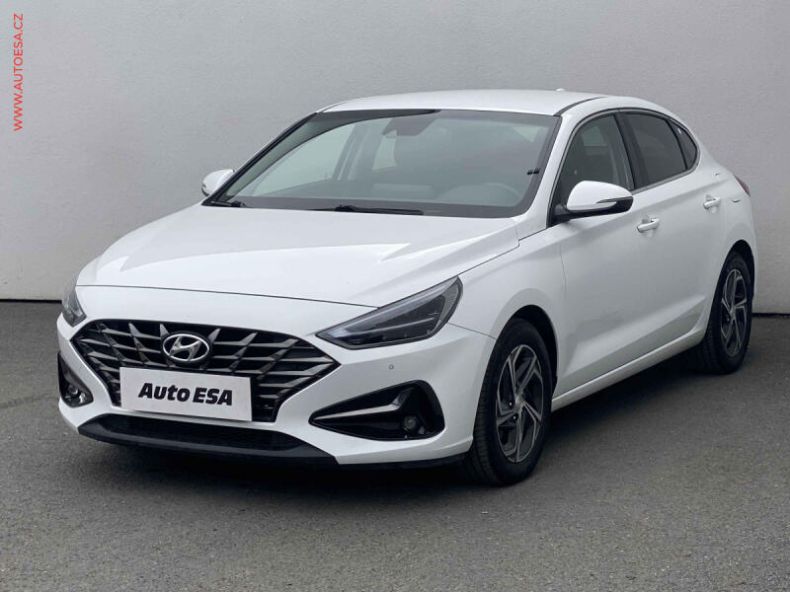 Hyundai i30 - hlavní fotka