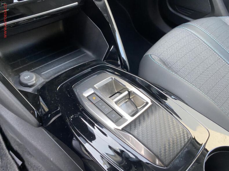 Peugeot 2008 - hlavní fotka