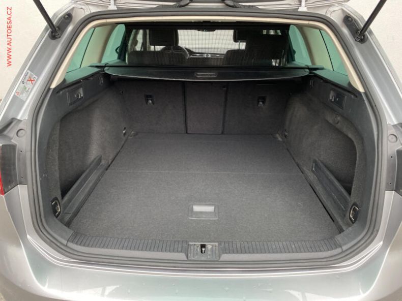 Volkswagen Passat - hlavní fotka