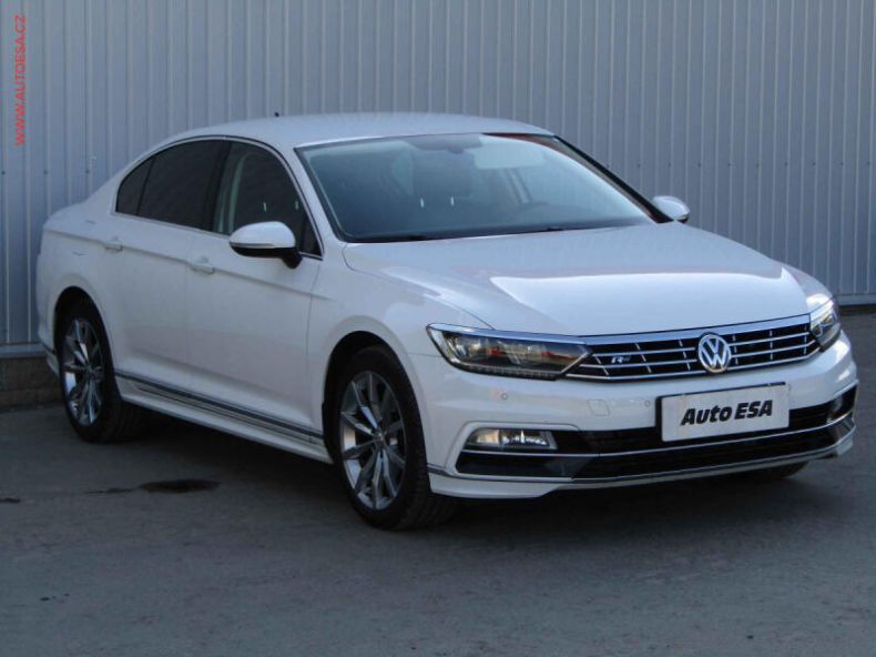 Volkswagen Passat - hlavní fotka inzerátu