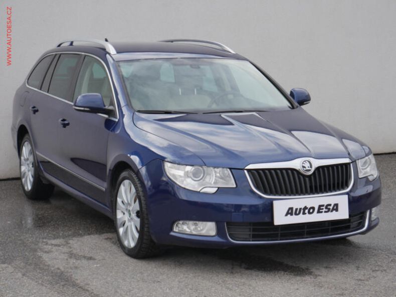 Škoda Superb - hlavní foto