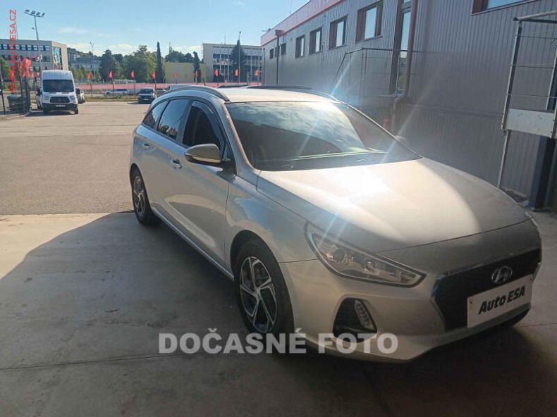 Hyundai i30 - hlavní fotka inzerátu