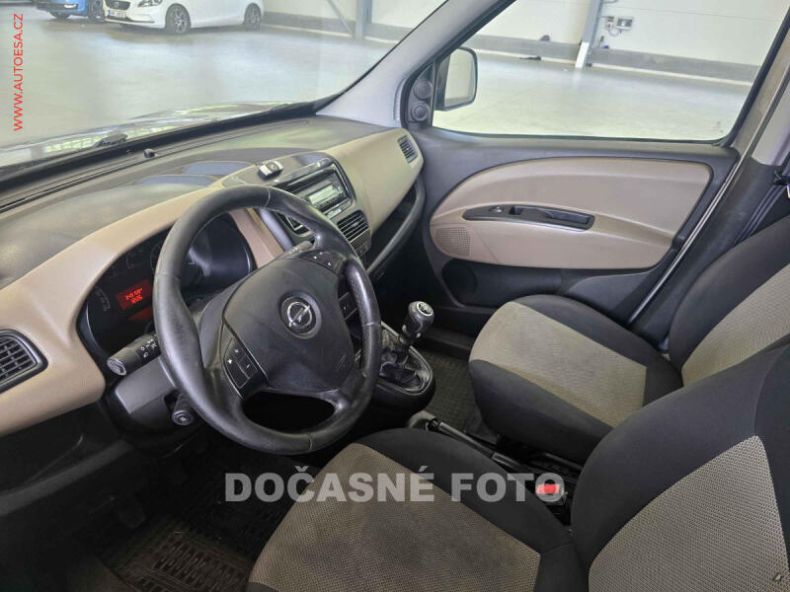 Opel Combo - hlavní fotka