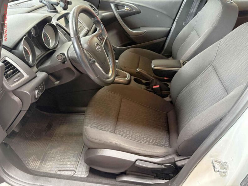 Opel Astra - hlavní fotka