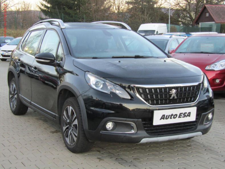 Peugeot 2008 - hlavní foto