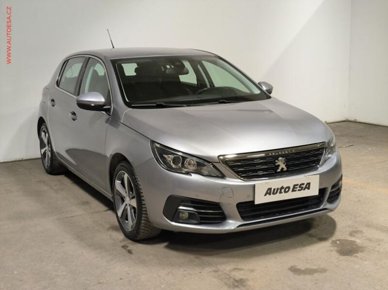Peugeot 308 - hlavní foto