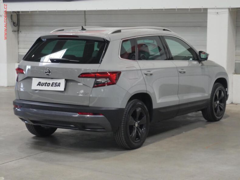 Škoda Karoq - hlavní fotka