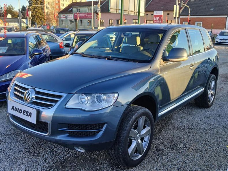 Volkswagen Touareg - hlavní fotka