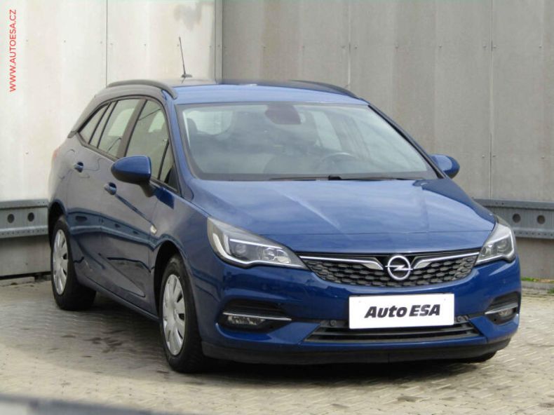 Opel Astra - hlavní foto