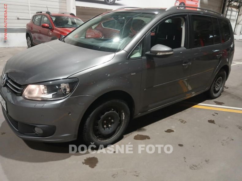 Volkswagen Touran - hlavní fotka inzerátu