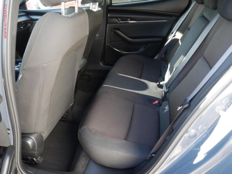 Mazda 3 - hlavní fotka