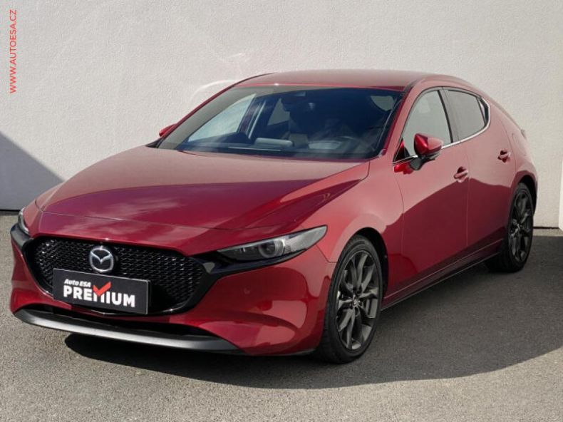 Mazda 3 - hlavní fotka