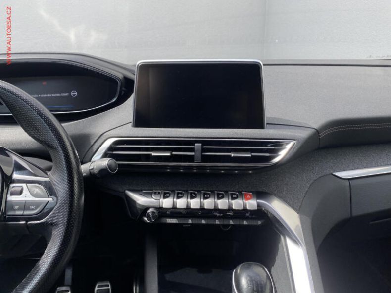 Peugeot 5008 - hlavní fotka