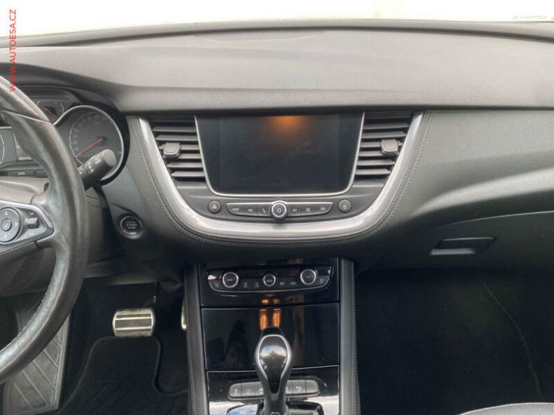Opel Grandland X - hlavní fotka