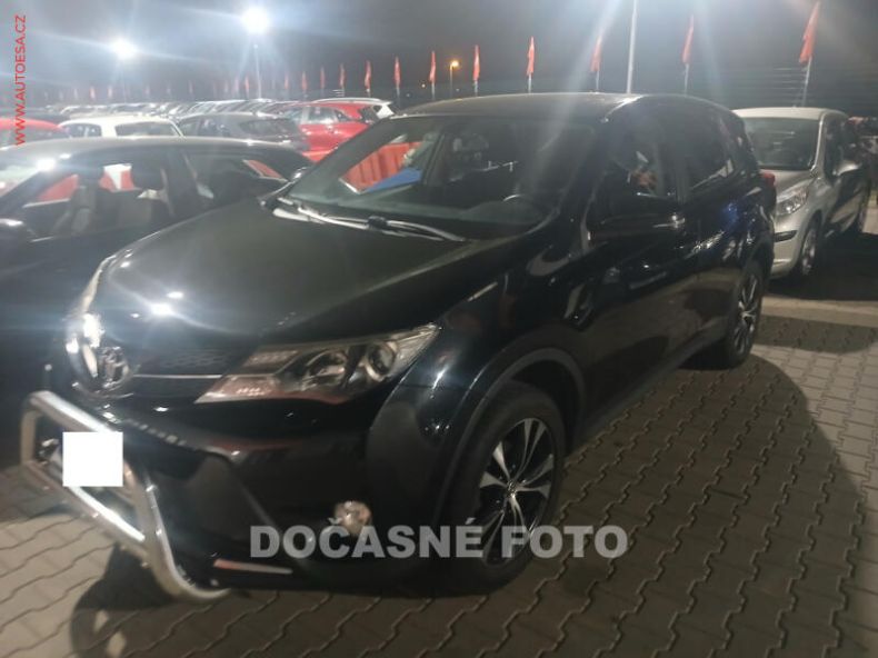 Toyota RAV 4 - hlavní foto
