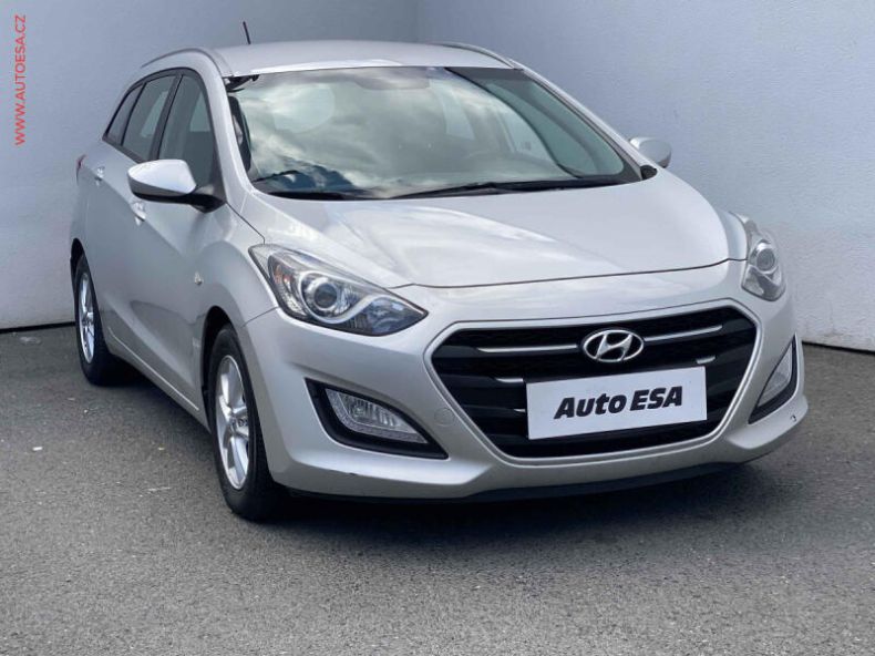 Hyundai i30 - hlavní foto