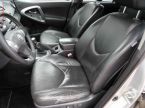 Toyota RAV 4 - fotka číslo 8