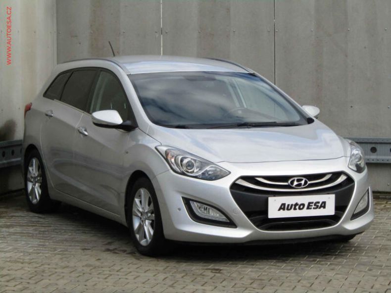 Hyundai i30 - hlavní foto