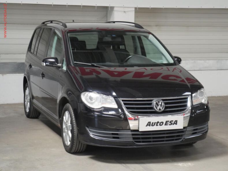 Volkswagen Touran - hlavní foto