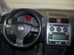 Volkswagen Touran - fotka číslo 12