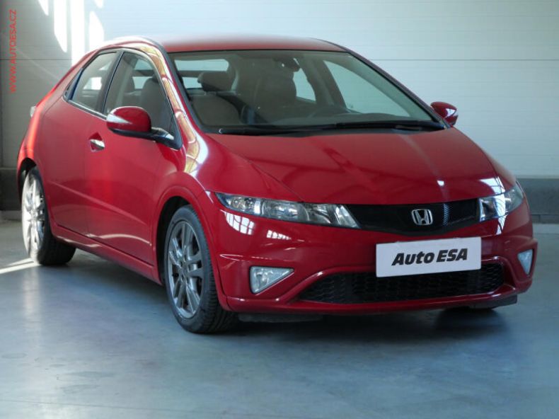 Honda Civic - hlavní foto