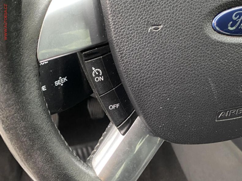 Ford Kuga - hlavní fotka