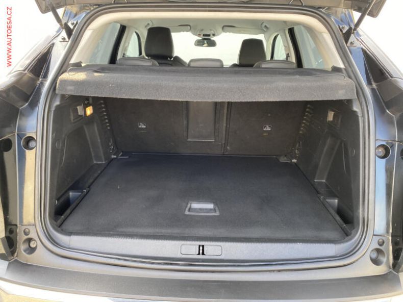 Peugeot 3008 - hlavní fotka