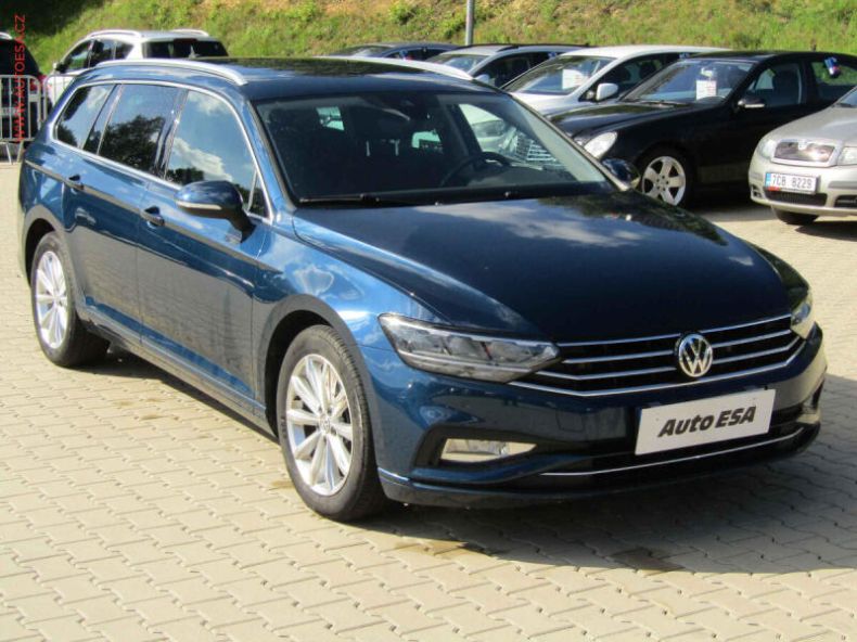 Volkswagen Passat - hlavní fotka inzerátu