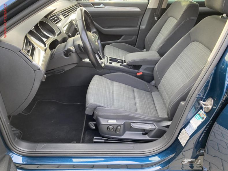 Volkswagen Passat - hlavní fotka