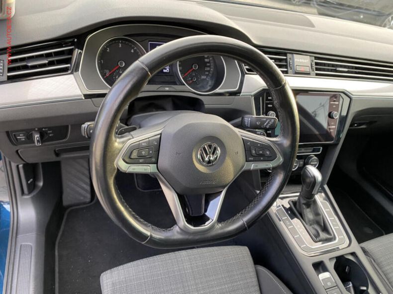 Volkswagen Passat - hlavní fotka