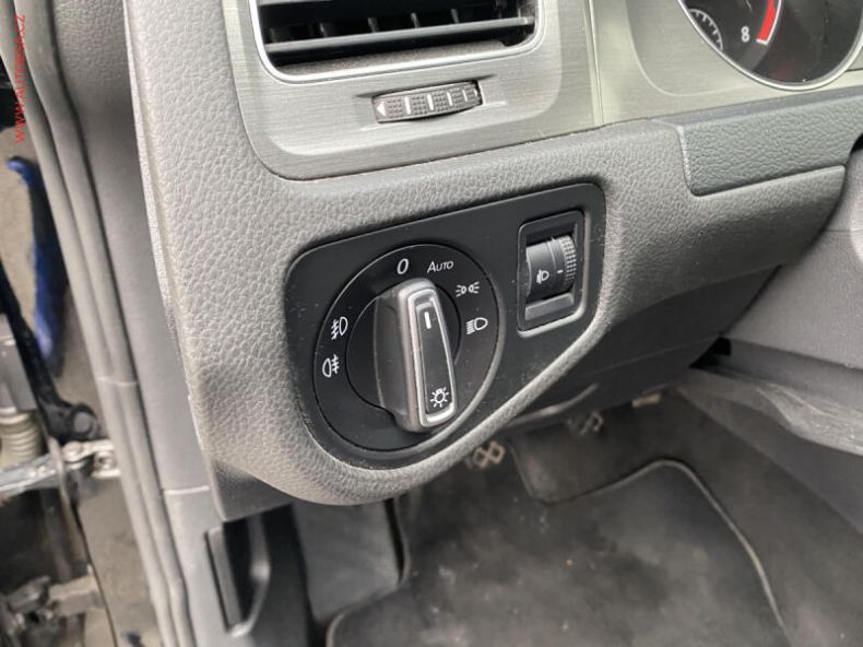 Volkswagen Golf - hlavní fotka