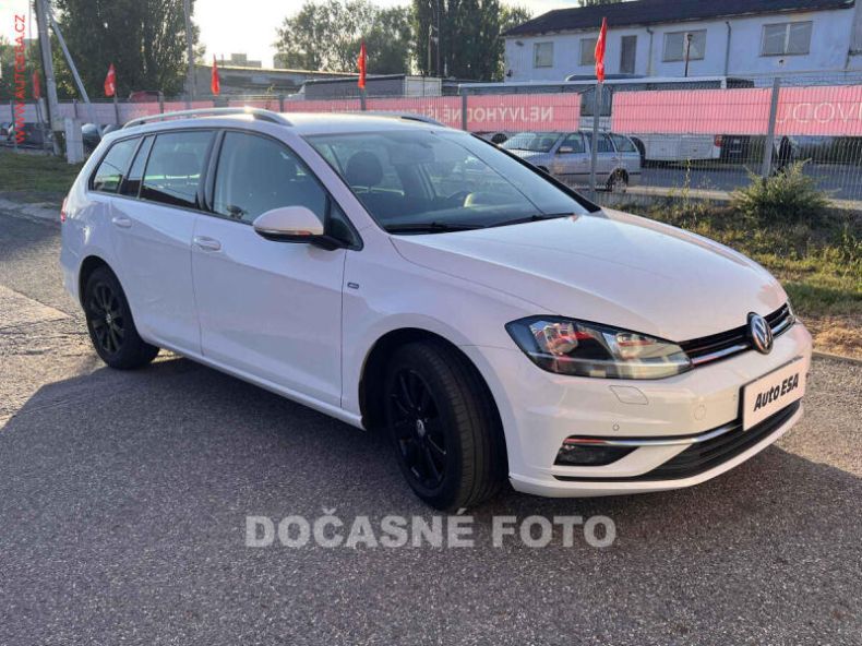 Volkswagen Golf - hlavní foto
