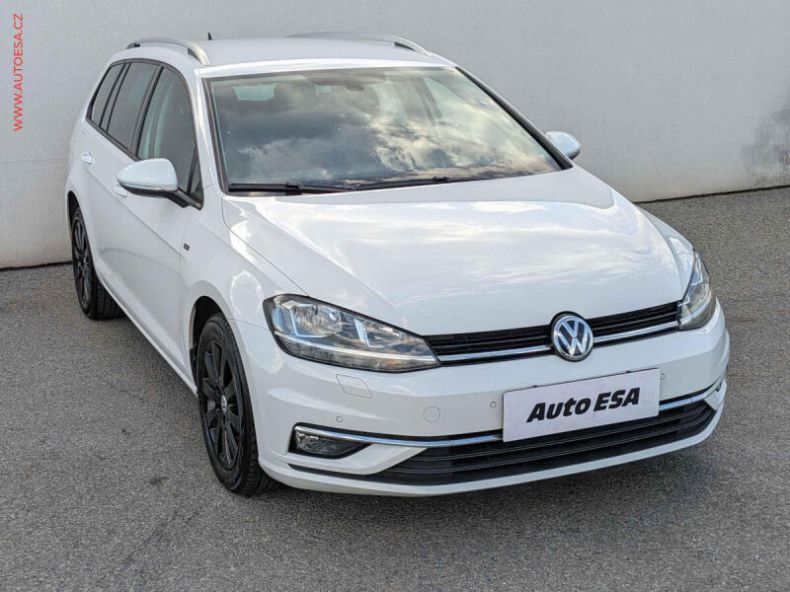 Volkswagen Golf - hlavní fotka