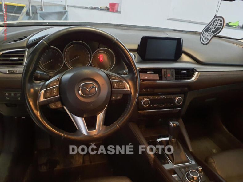 Mazda 6 - hlavní fotka