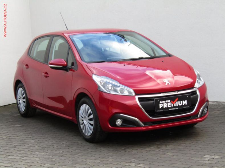Peugeot 208 - hlavní foto