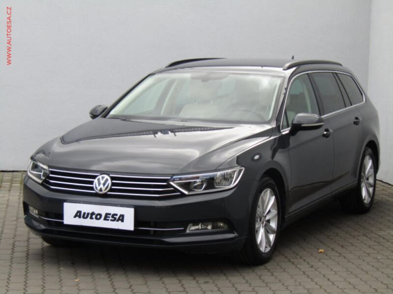 Volkswagen Passat - hlavní fotka