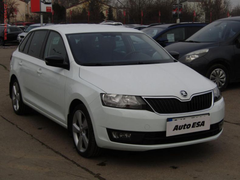Škoda Rapid - hlavní foto