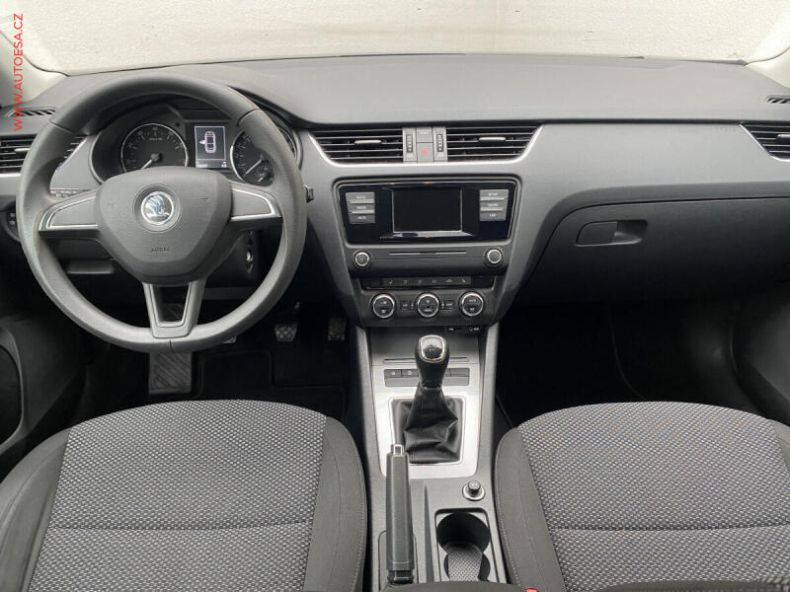 Škoda Octavia - hlavní fotka