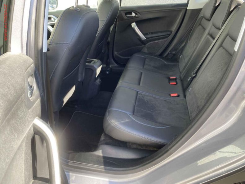 Peugeot 2008 - hlavní fotka